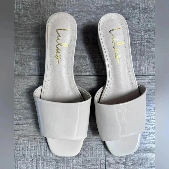 Lulus Nude Patent Leather Slip On Sandals NEW - Picture 1 of 3